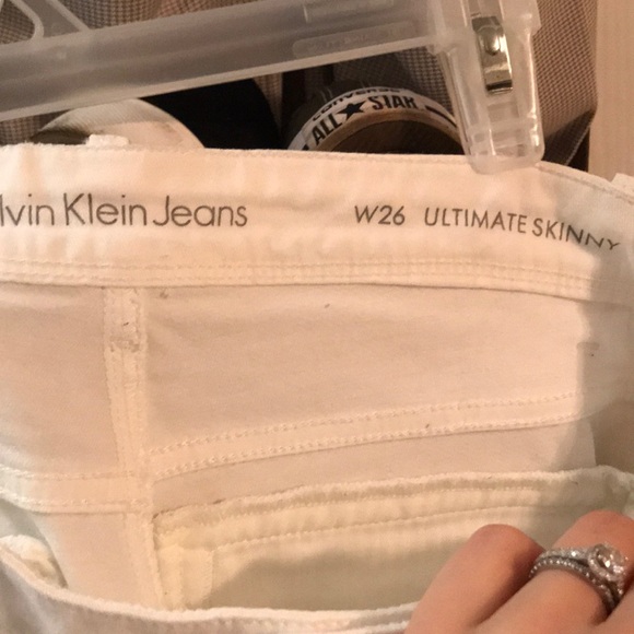 White capris - Picture 2 of 2